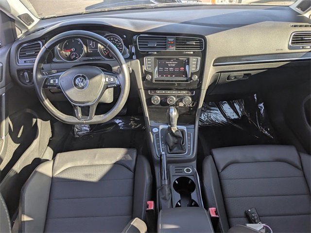 Used 2015 Volkswagen Golf TDI S image 14