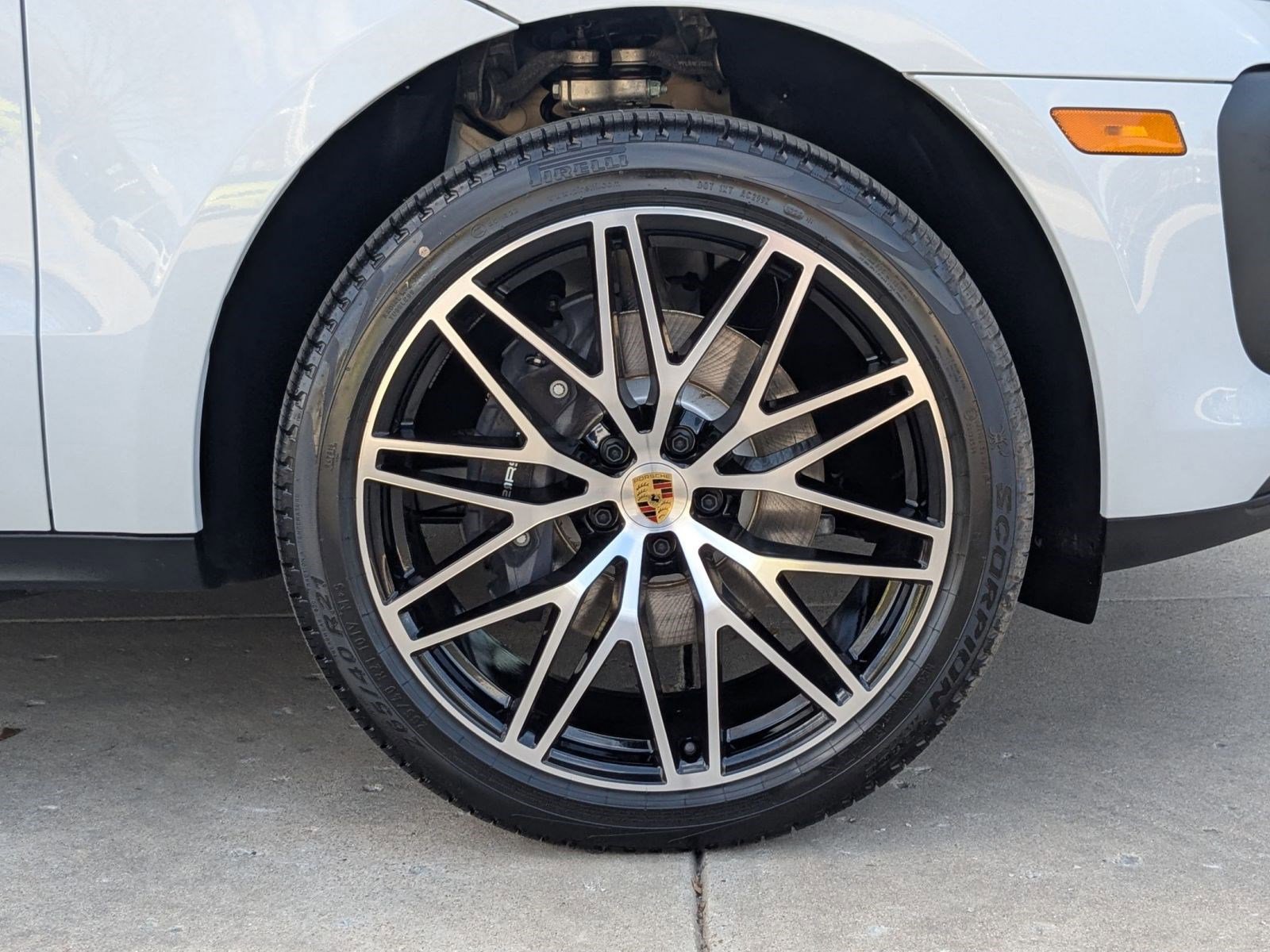 New 2026 Porsche Macan image 29