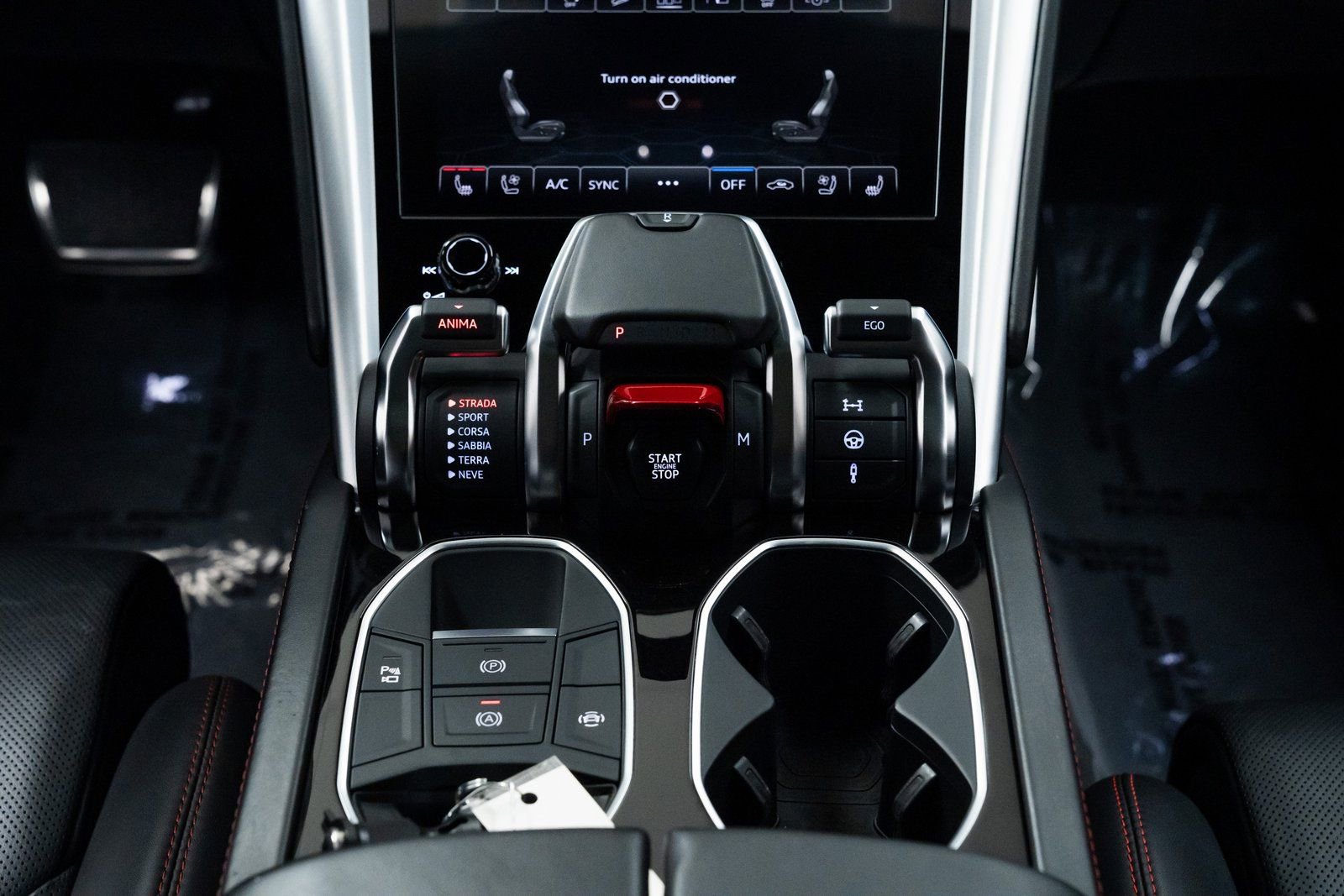 Used 2020 Lamborghini Urus image 13