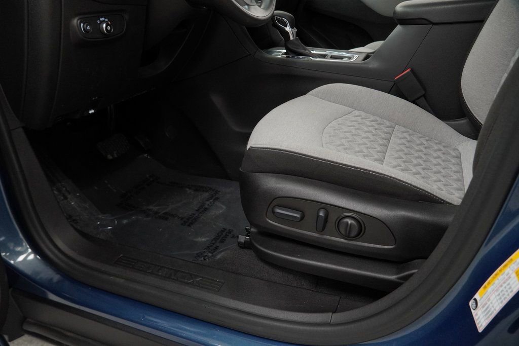 Used 2024 Chevrolet Equinox LS w/ LS Convenience Package image 38