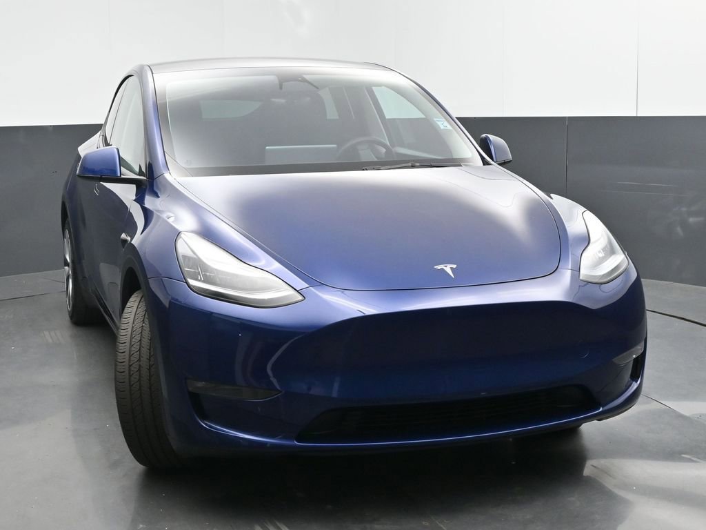 Used 2023 Tesla Model Y AWD image 8