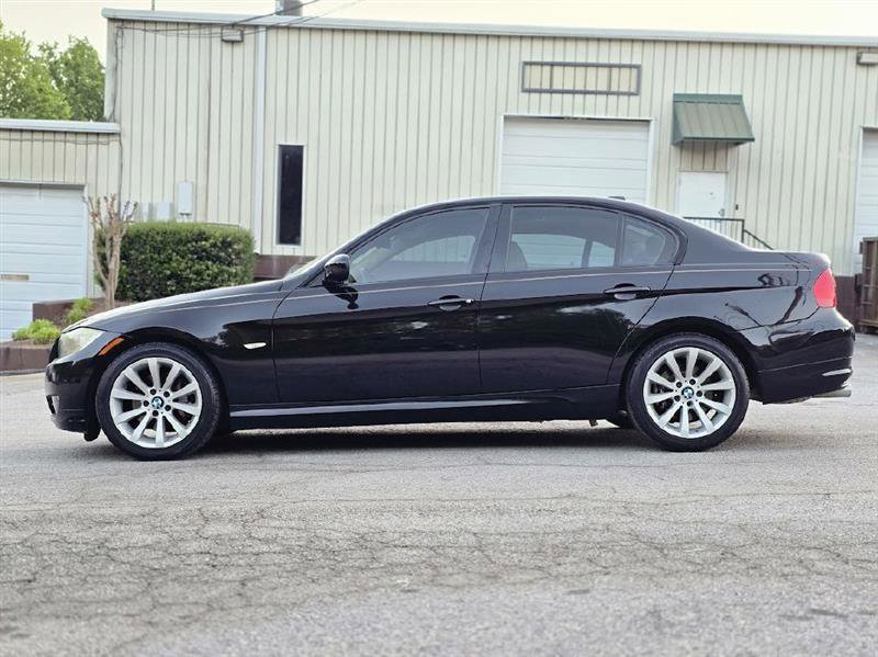 Used 2009 BMW 328i Sedan RWD image 4