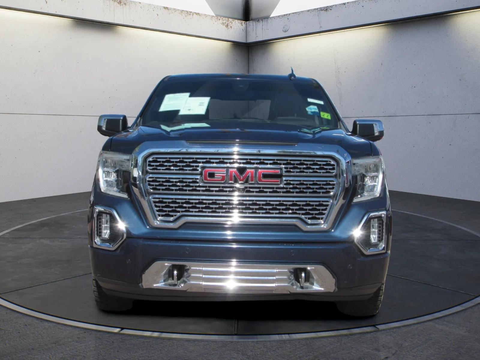 Used 2020 GMC Sierra 1500 Denali w/ Denali Ultimate Package AWD/4WD image 3