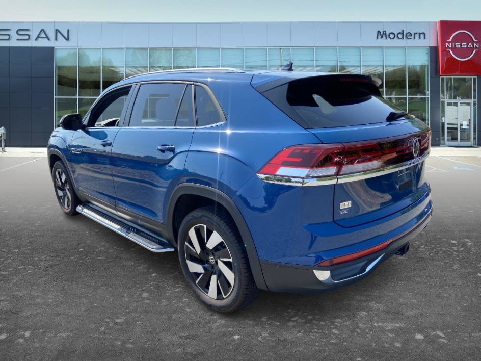 Used 2025 Volkswagen Atlas Cross Sport SE FWD image 6
