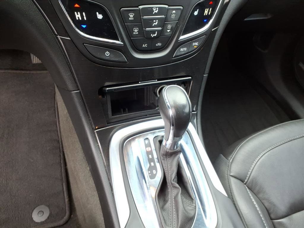 Used 2017 Buick Regal Premium w/ Driver Confidence Package #1 image 31