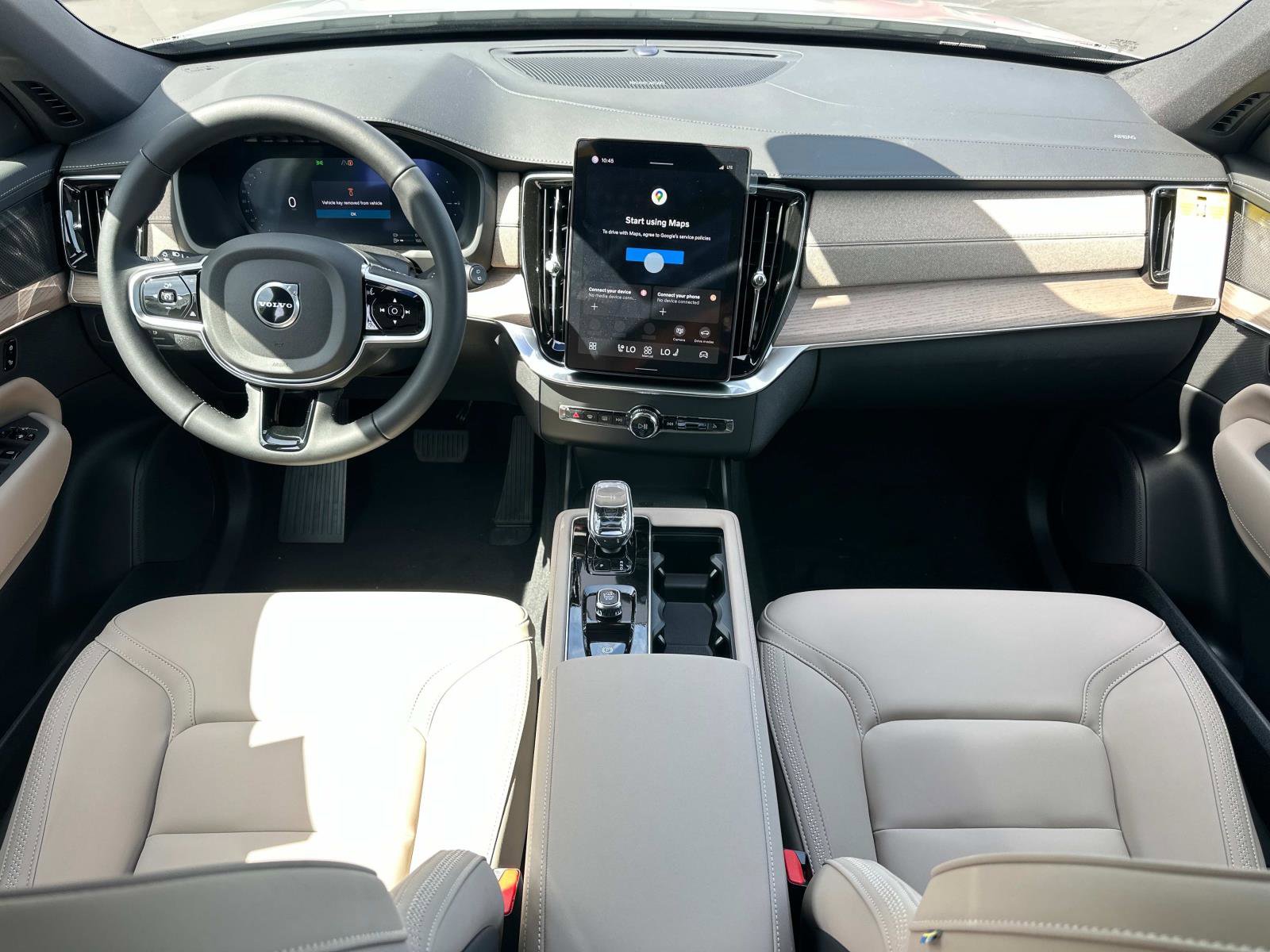 New 2026 Volvo XC90 T8 Plus image 7