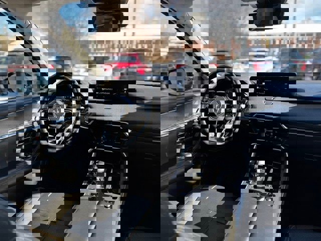 Used 2025 MAZDA CX-90 3.3 Turbo w/ Premium Sport Pkg image 11