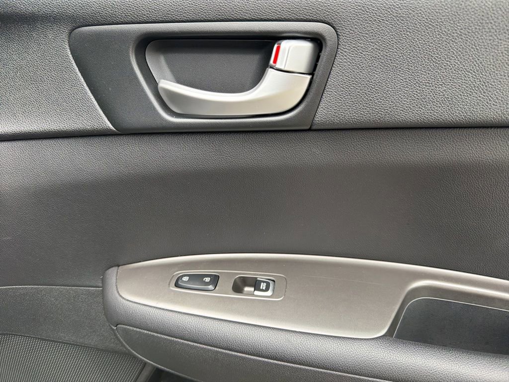 Used 2020 Kia Optima SE image 31