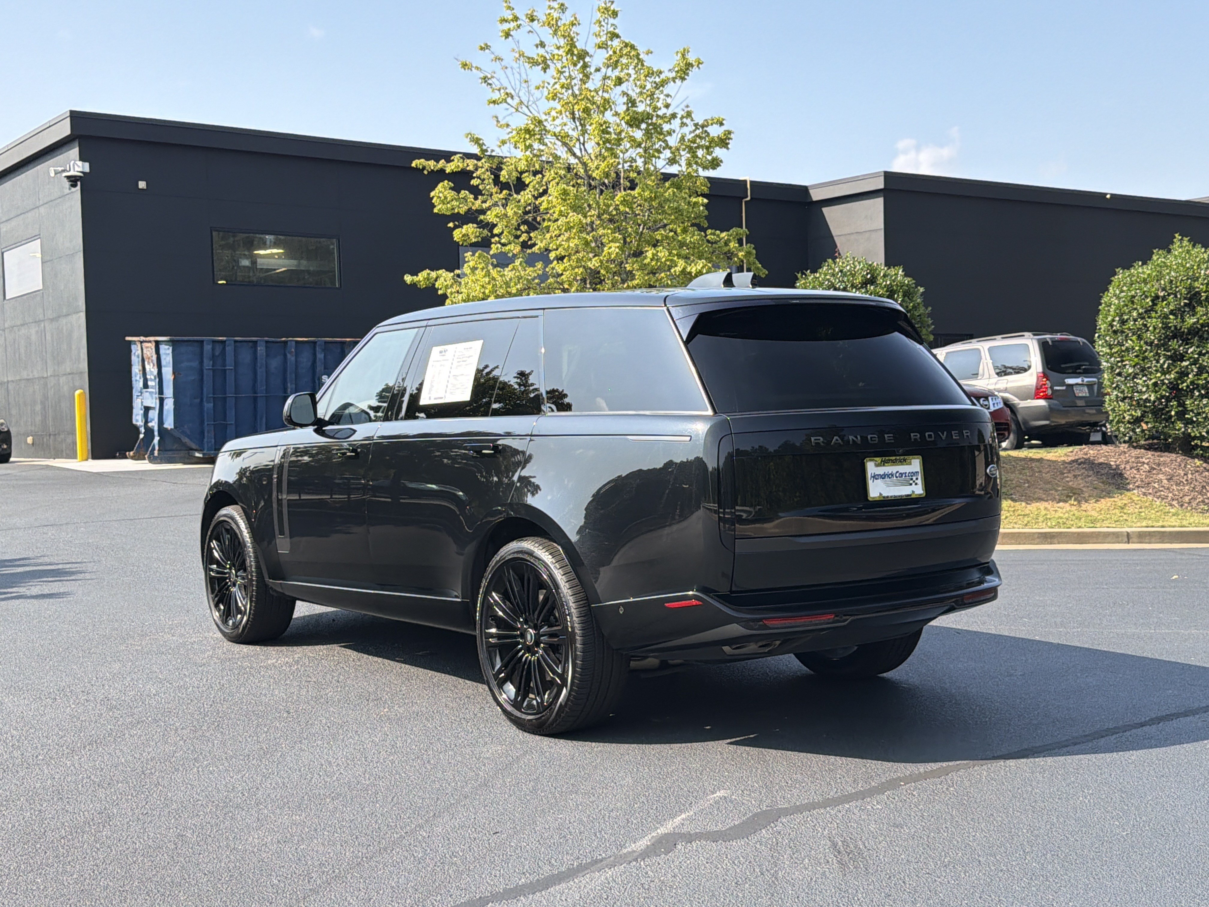 Used 2023 Land Rover Range Rover Long Wheelbase First Edition AWD/4WD image 16