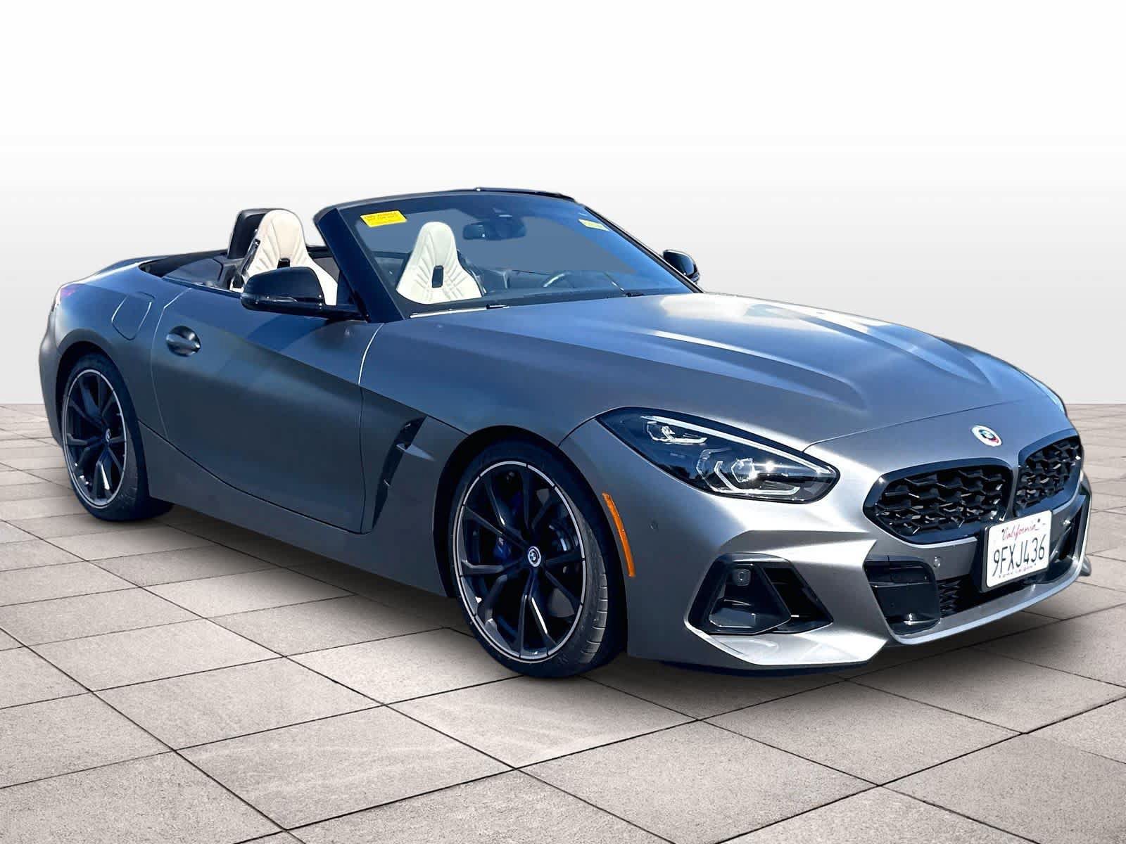 Used 2023 BMW Z4 M40i w/ Premium Package RWD image 3