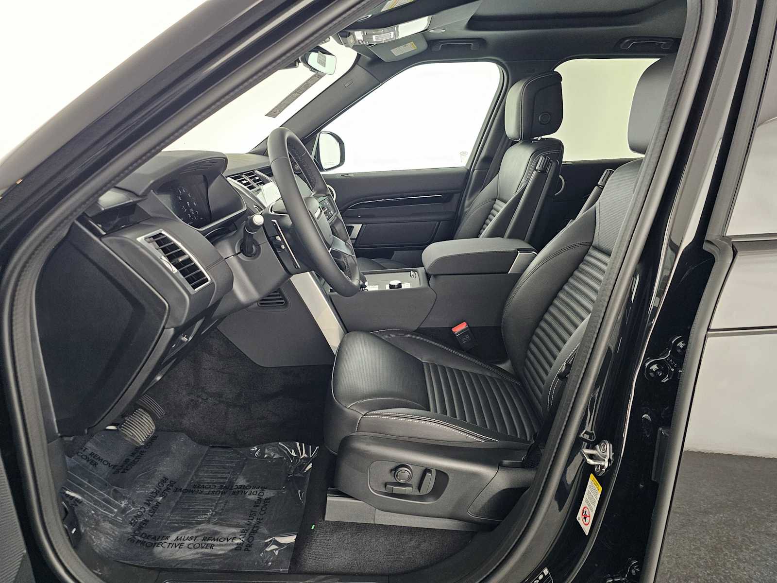 New 2026 Land Rover Discovery S AWD/4WD image 21