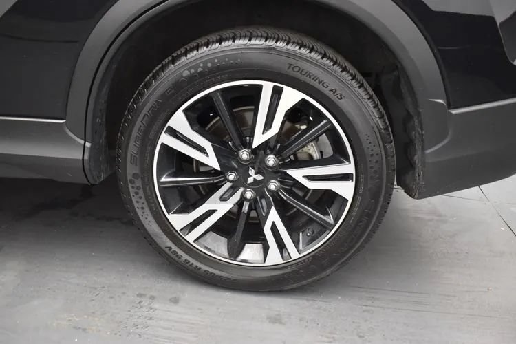 Used 2024 Mitsubishi Eclipse Cross SE AWD/4WD image 37