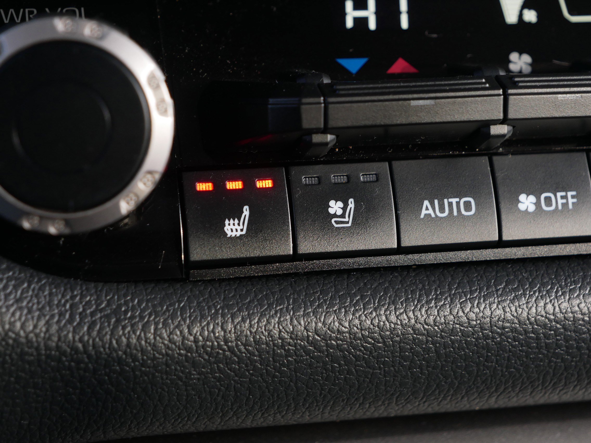 Used 2023 Toyota Sequoia Limited w/ TRD Off-Road Package image 28