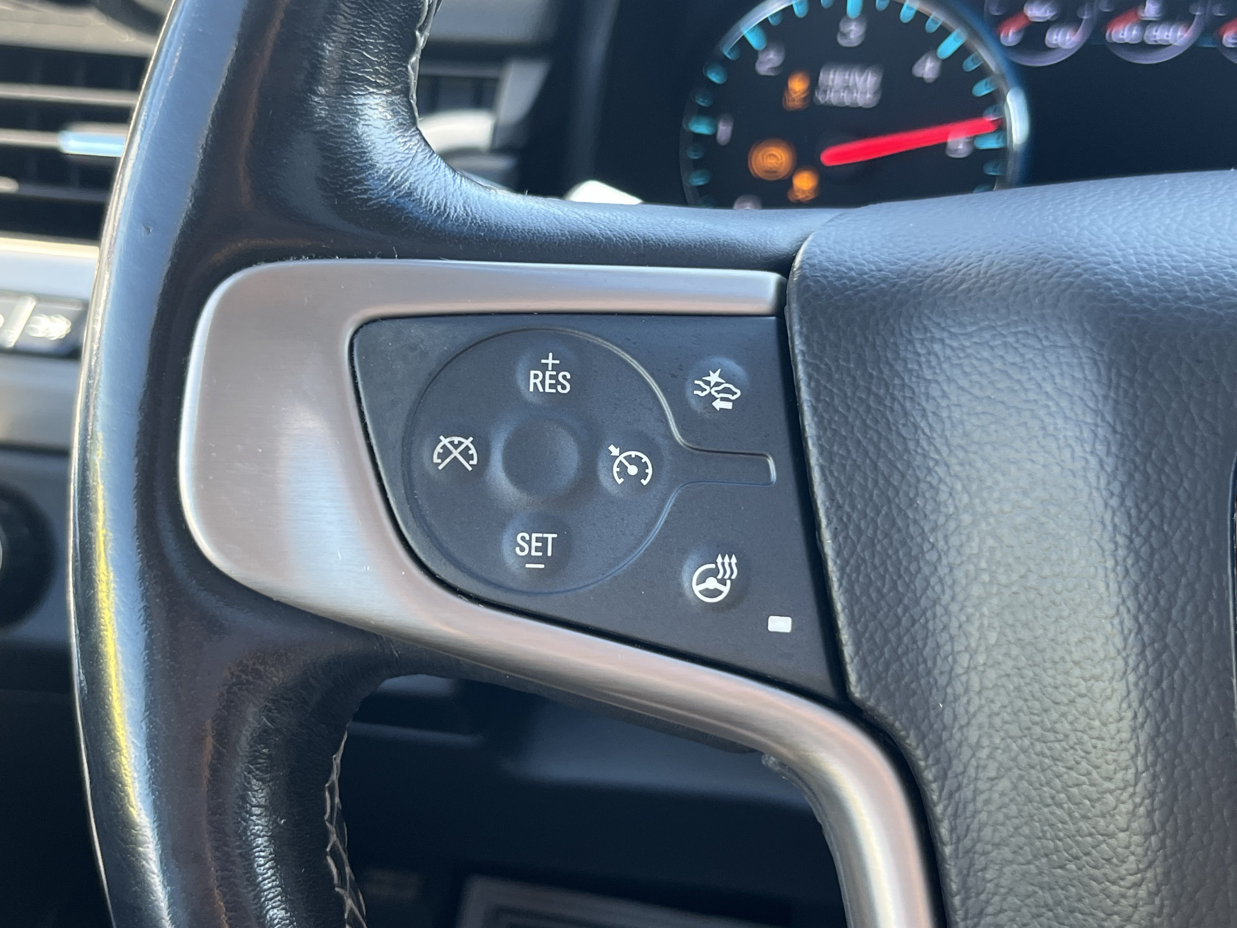 Used 2019 GMC Yukon XL Denali w/ Open Road Package AWD/4WD image 26
