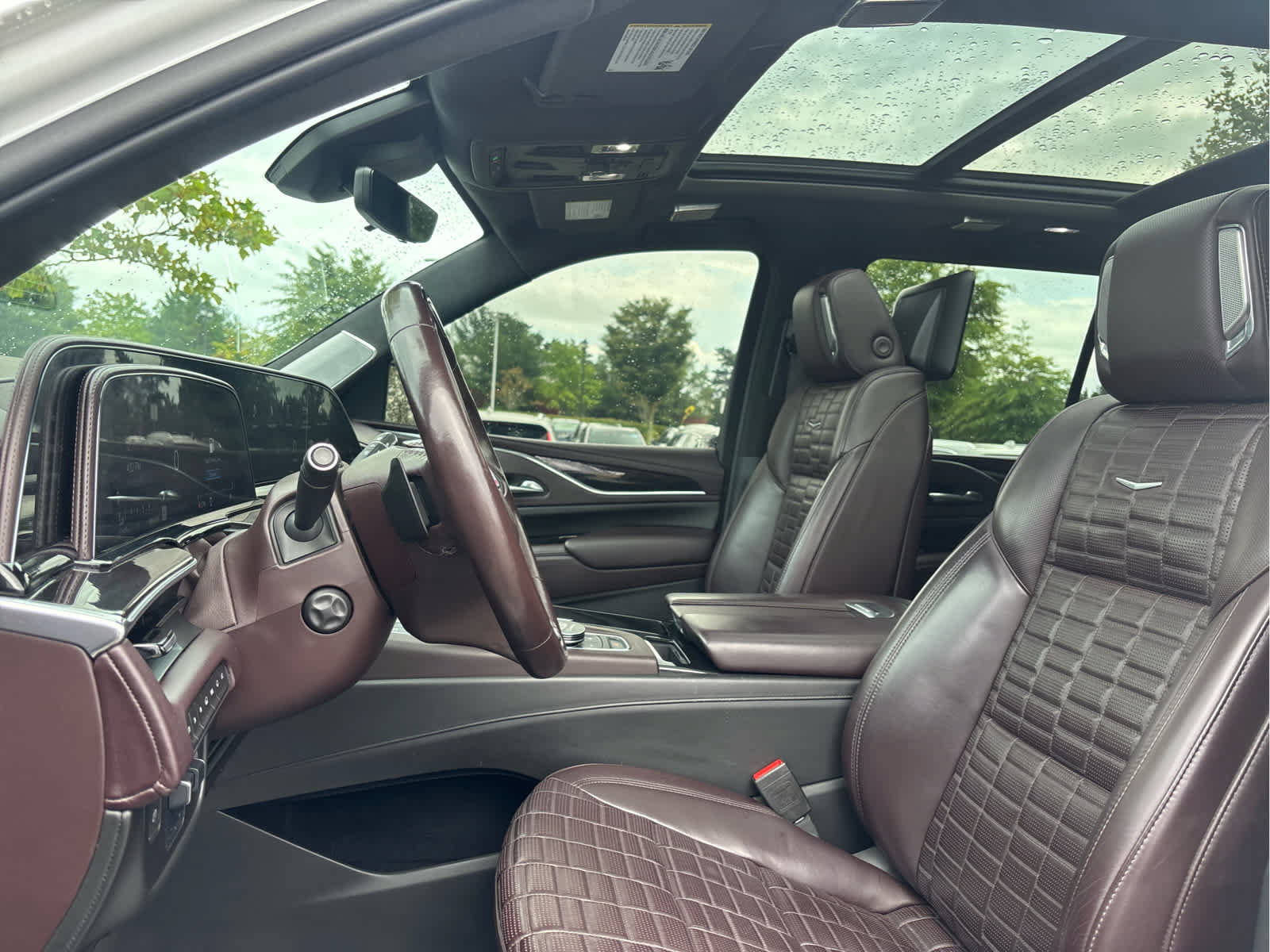 Used 2021 Cadillac Escalade Sport Platinum AWD/4WD image 17