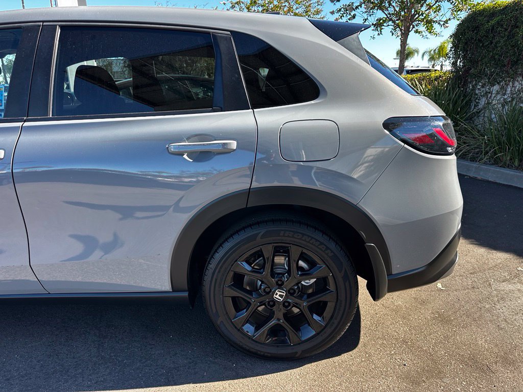 Used 2024 Honda HR-V Sport image 5