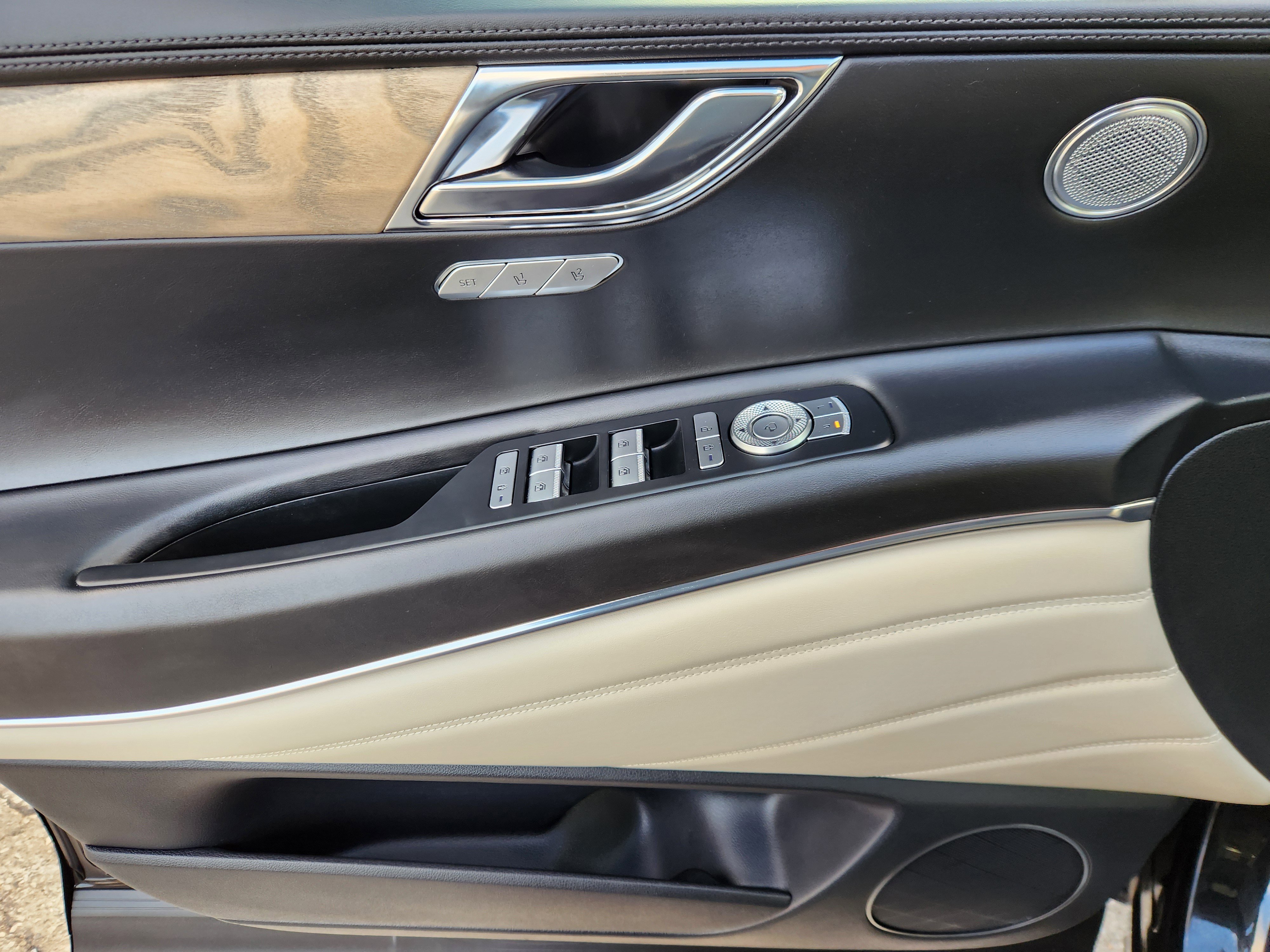 Used 2023 Genesis GV80 2.5T image 17