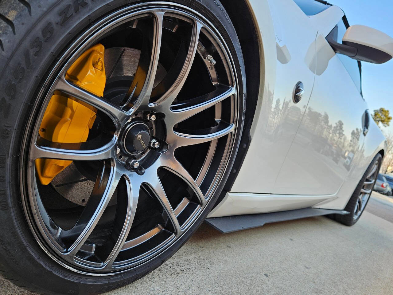 Used 2010 Nissan 370Z Touring w/ Sport Pkg RWD image 8
