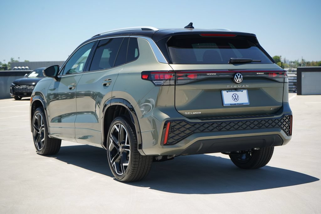 New 2026 Volkswagen Tiguan SEL R-Line AWD/4WD image 3