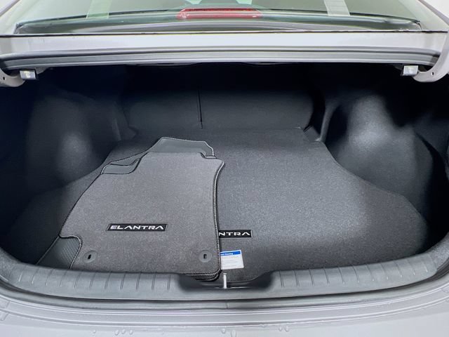 Used 2026 Hyundai Elantra SEL Sport Premium FWD image 28