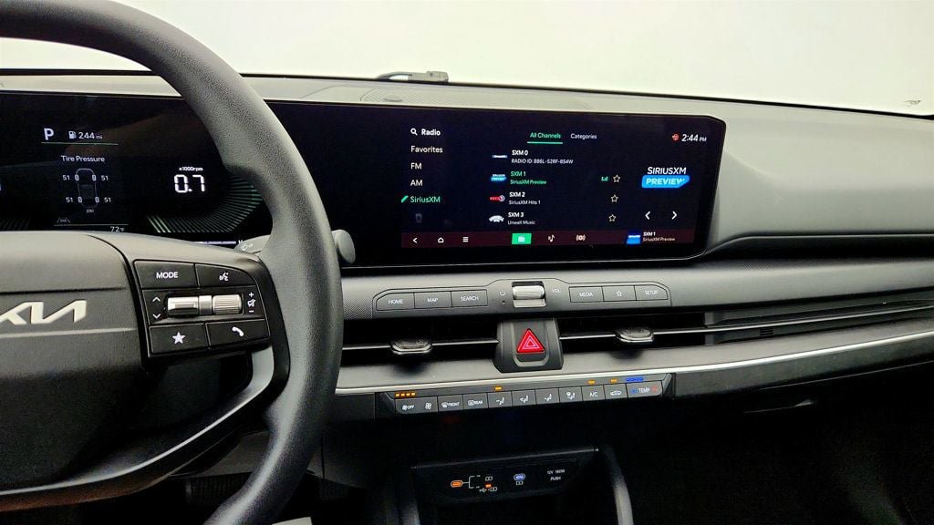 Used 2025 Kia K4 FWD image 17