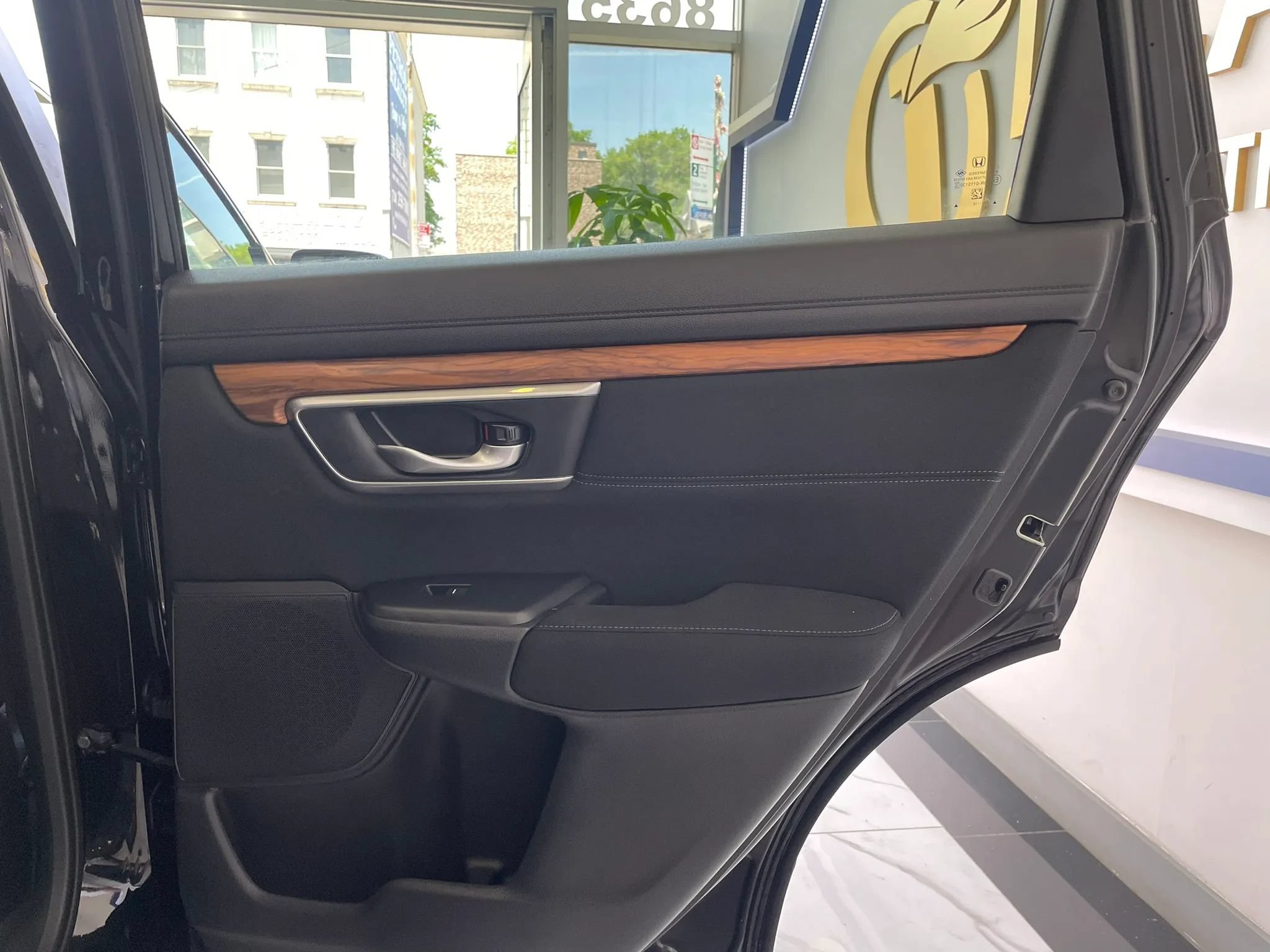 Used 2018 Honda CR-V EX image 22