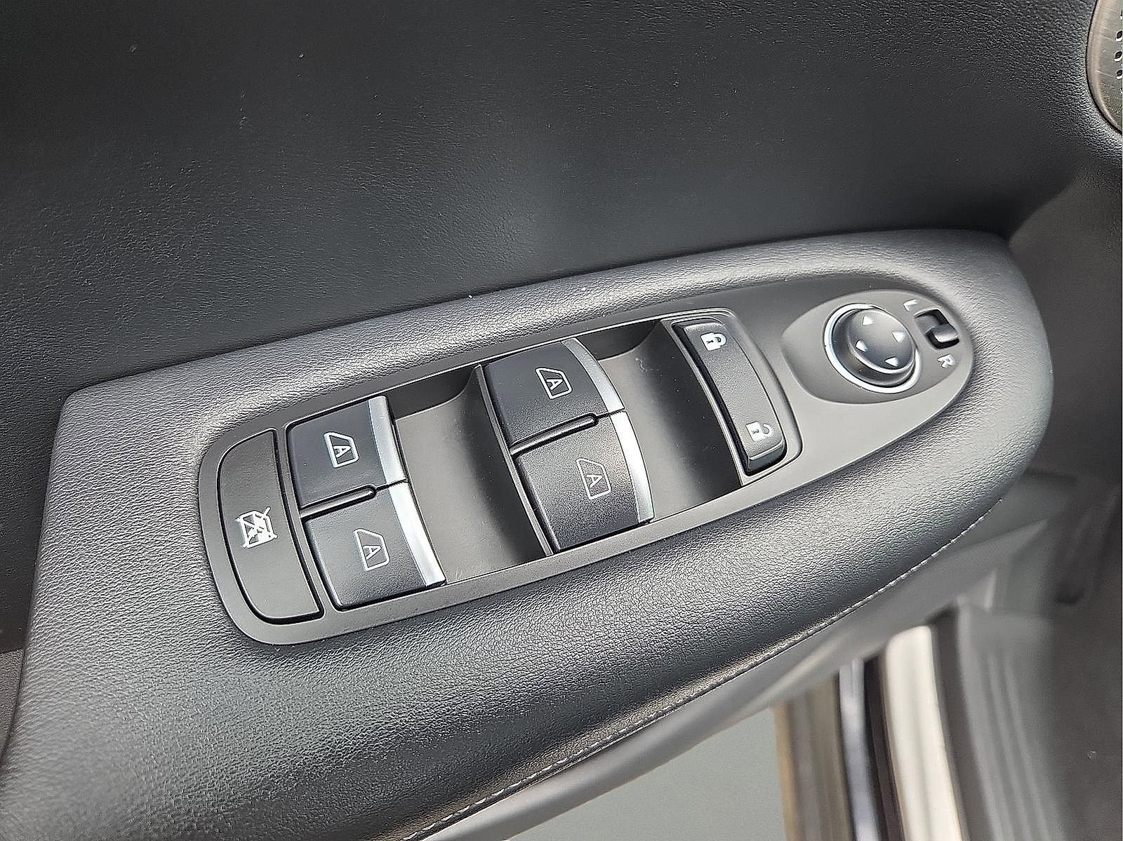 Used 2021 INFINITI QX50 Sensory FWD image 15