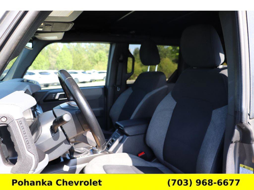 Used 2023 Ford Bronco Big Bend w/ Sasquatch Package AWD/4WD image 19
