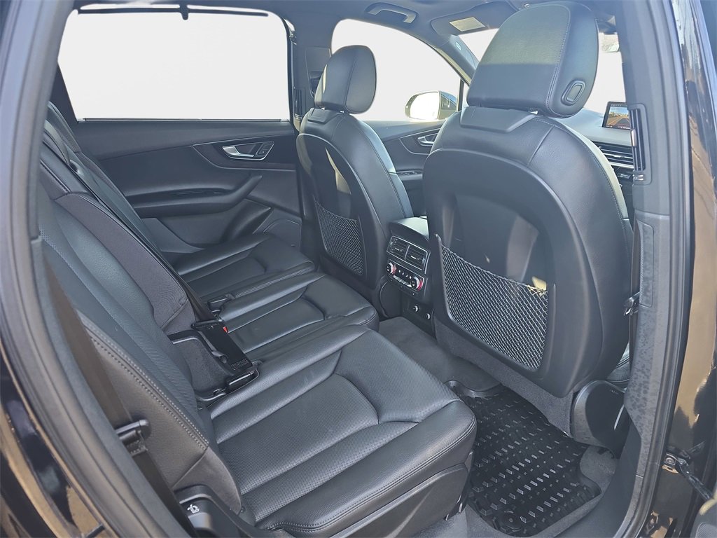Used 2019 Audi Q7 3.0T Premium Plus w/ Premium Plus Package image 11
