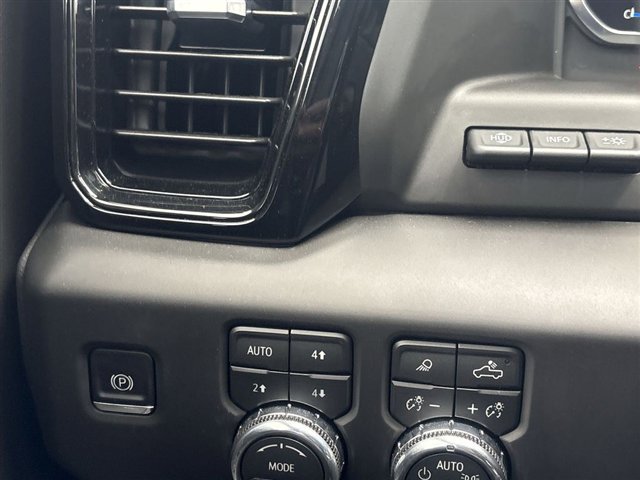 Used 2026 GMC Sierra 1500 AT4 w/ AT4 Premium Package AWD/4WD image 17