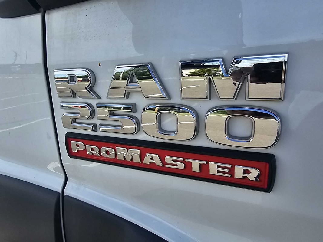 Used 2016 RAM ProMaster 2500 w/ Interior Convenience Group FWD image 4