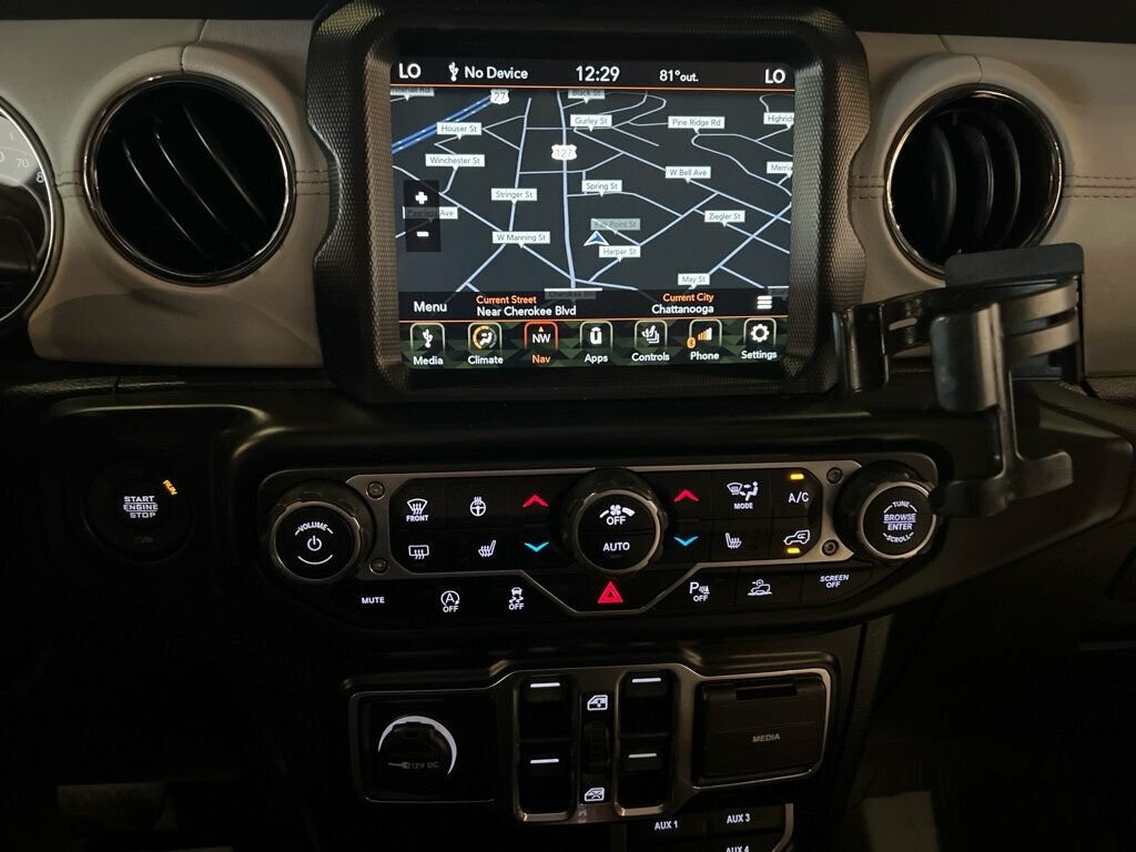 Used 2021 Jeep Gladiator Overland AWD/4WD image 29