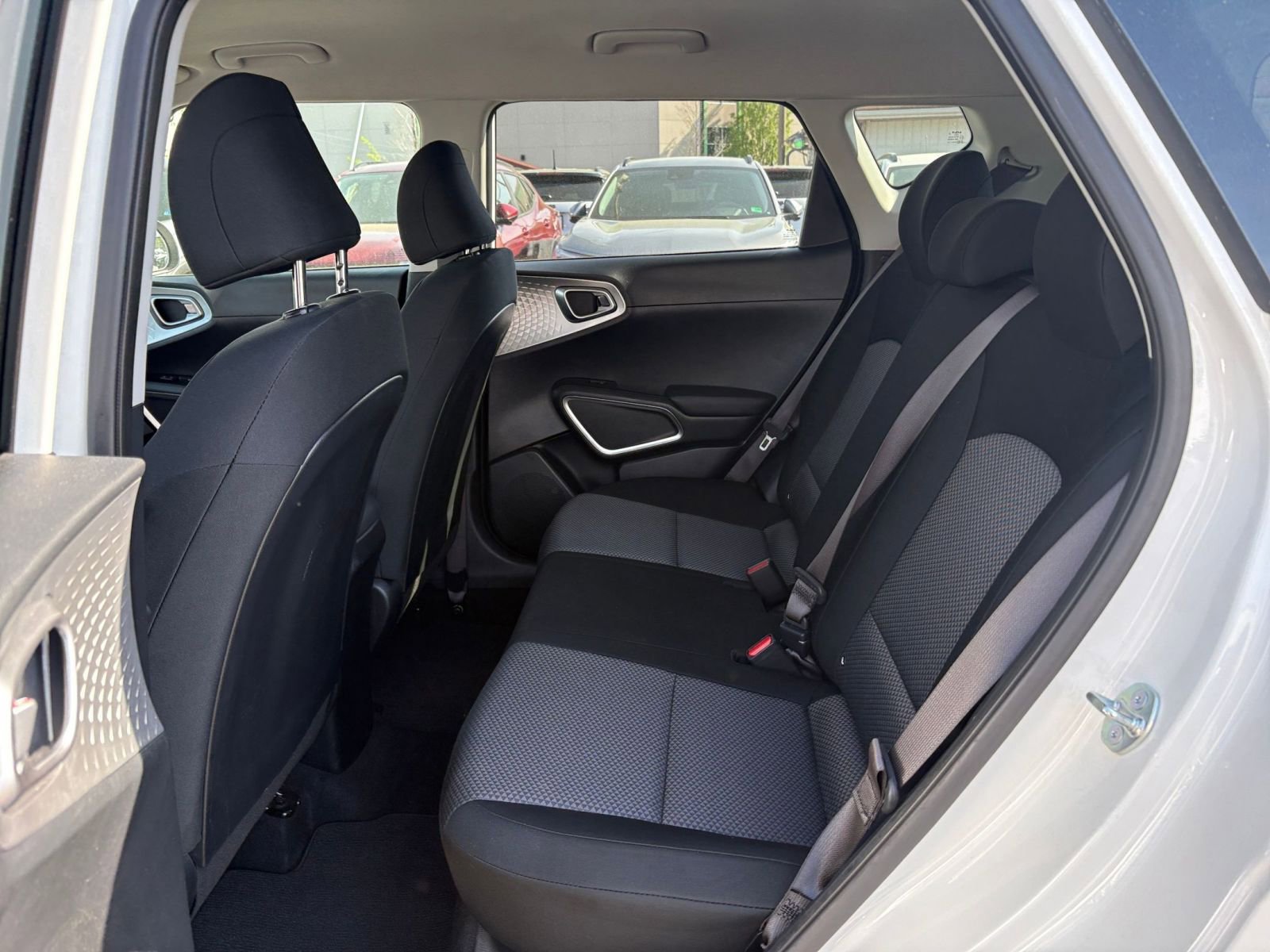 Used 2025 Kia Soul LX w/ LX Technology Package image 23