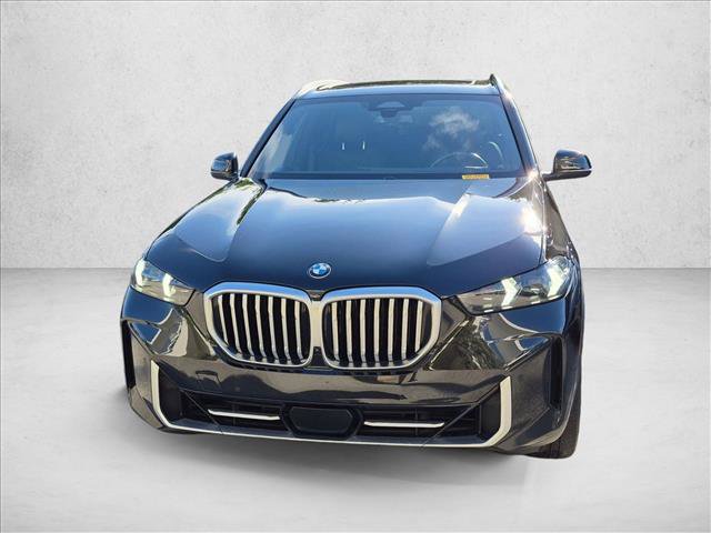Used 2024 BMW X5 sDrive40i w/ Parking Assistance Package RWD image 2