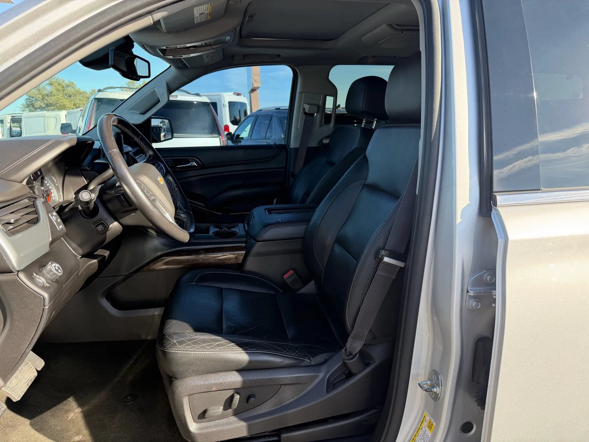 Used 2017 Chevrolet Tahoe LT RWD image 11