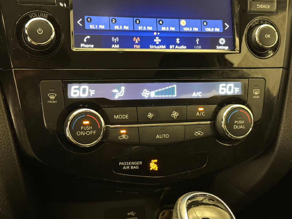 Used 2021 Nissan Rogue Sport SV FWD image 25