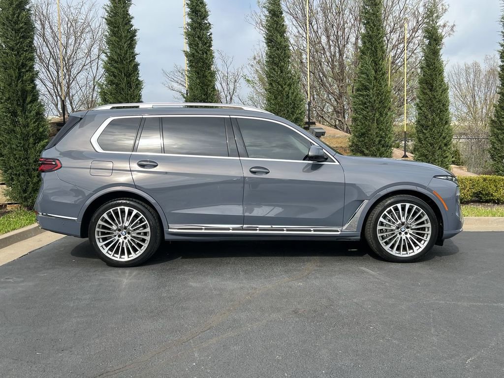 Used 2024 BMW X7 xDrive40i w/ Parking Assistance Package image 6