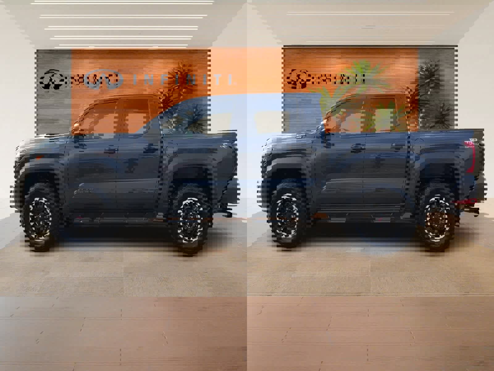Used 2024 Toyota Tacoma TRD Off-Road image 4