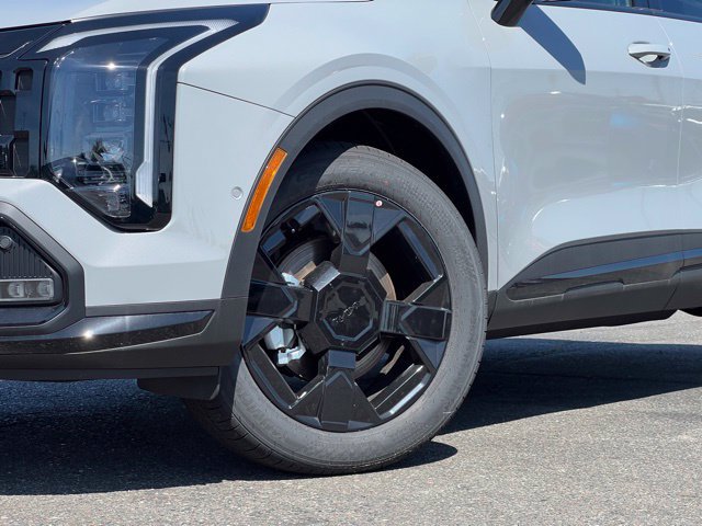 New 2026 Kia Sportage X-Line w/ X-Line Technology Package AWD/4WD image 2