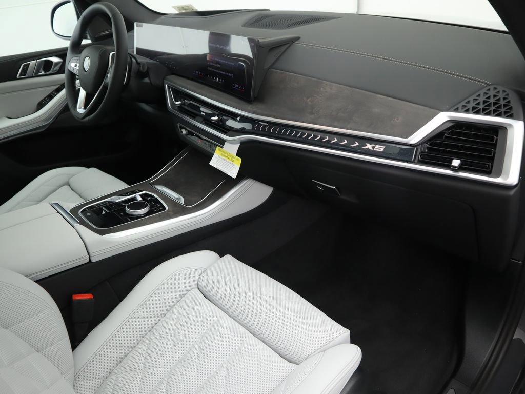 Used 2026 BMW X5 sDrive40i w/ Climate Comfort Package image 19