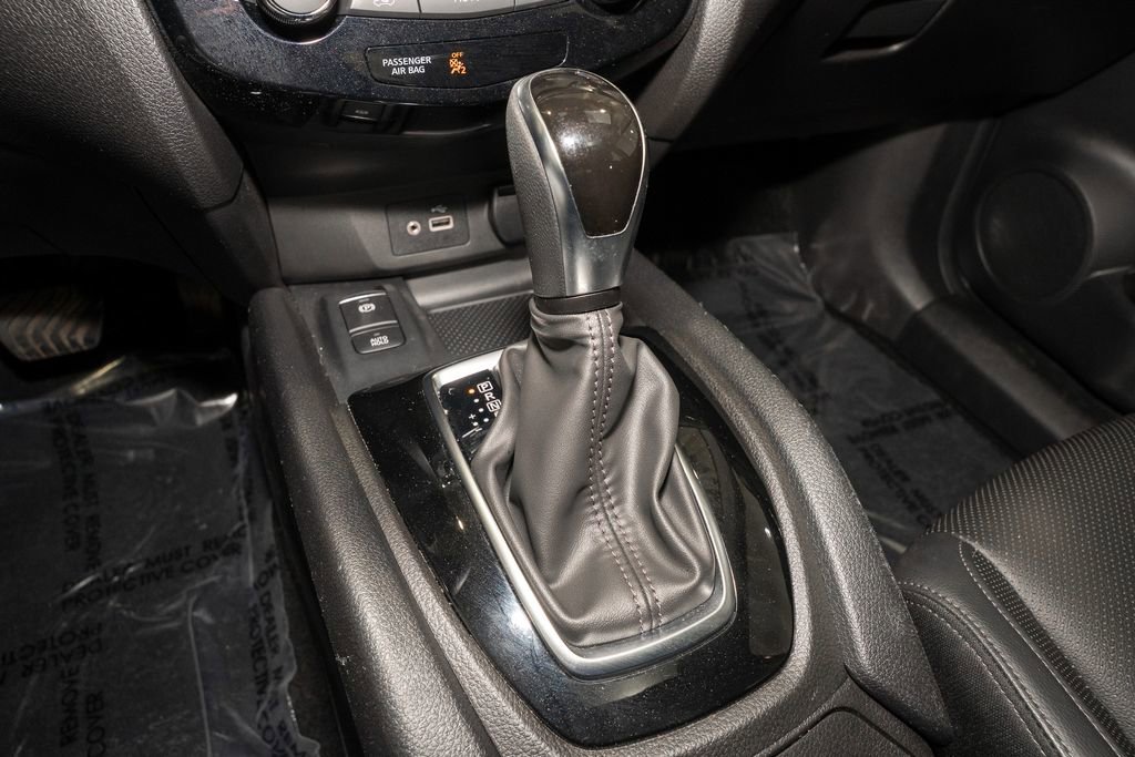 Certified 2022 Nissan Rogue Sport SL w/ Premium Package image 15