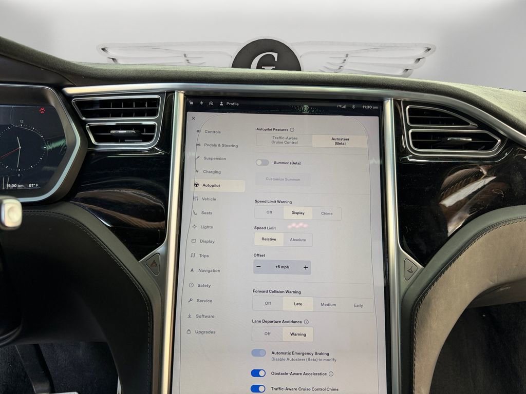 Used 2016 Tesla Model X Performance image 25