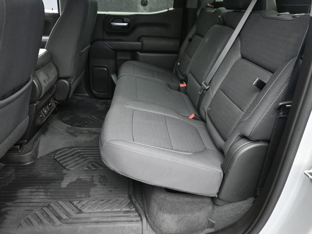 Used 2021 Chevrolet Silverado 1500 LT AWD/4WD image 9