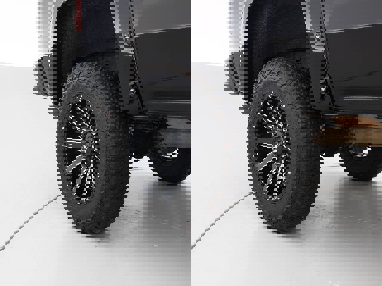 Used 2014 GMC Sierra 1500 SLT w/ SLT Crew Cab Value Package image 21