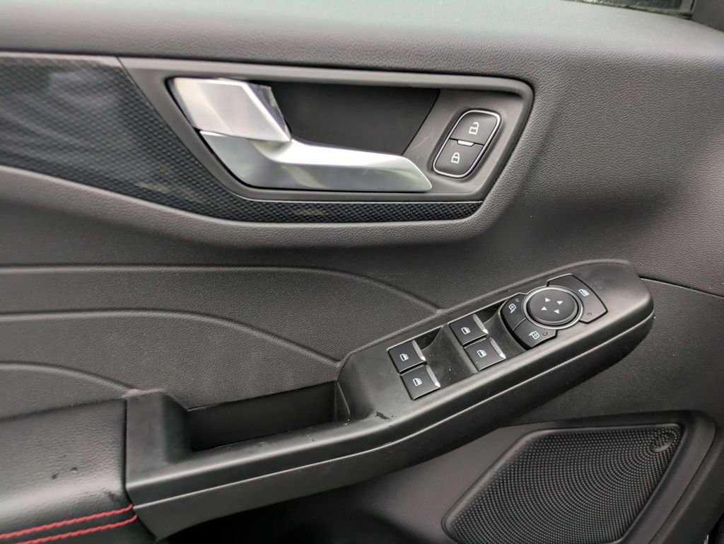 New 2026 Ford Escape ST-Line w/ Cold Weather Package image 22