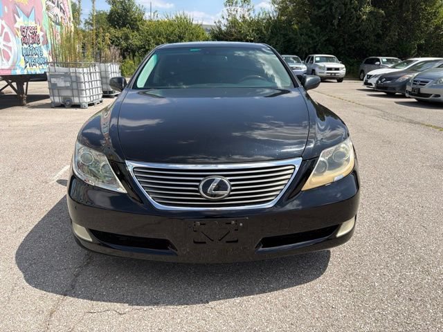 Used 2007 Lexus LS 460 L w/ Luxury Pkg RWD image 2