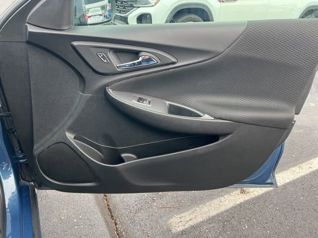 Used 2024 Chevrolet Malibu LT image 30