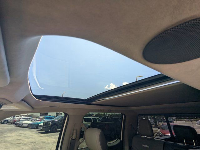 Used 2025 Ford F450 Platinum w/ Platinum Plus Package AWD/4WD image 22