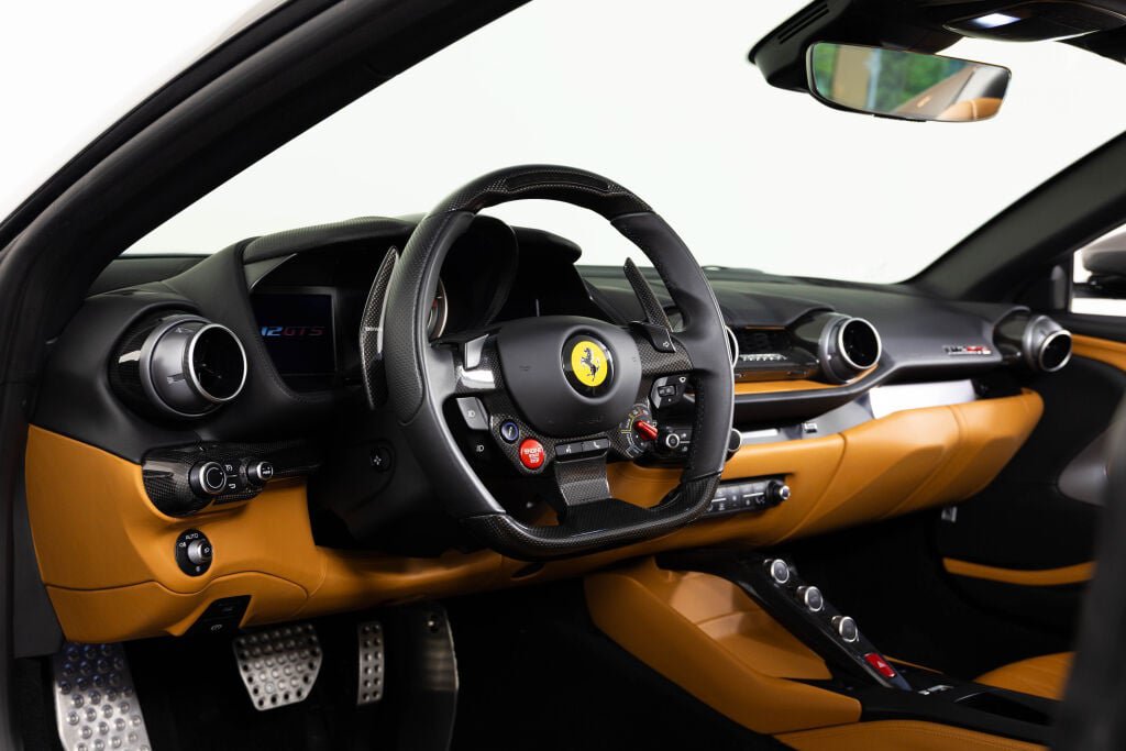 Used 2023 Ferrari 812 GTS RWD image 29