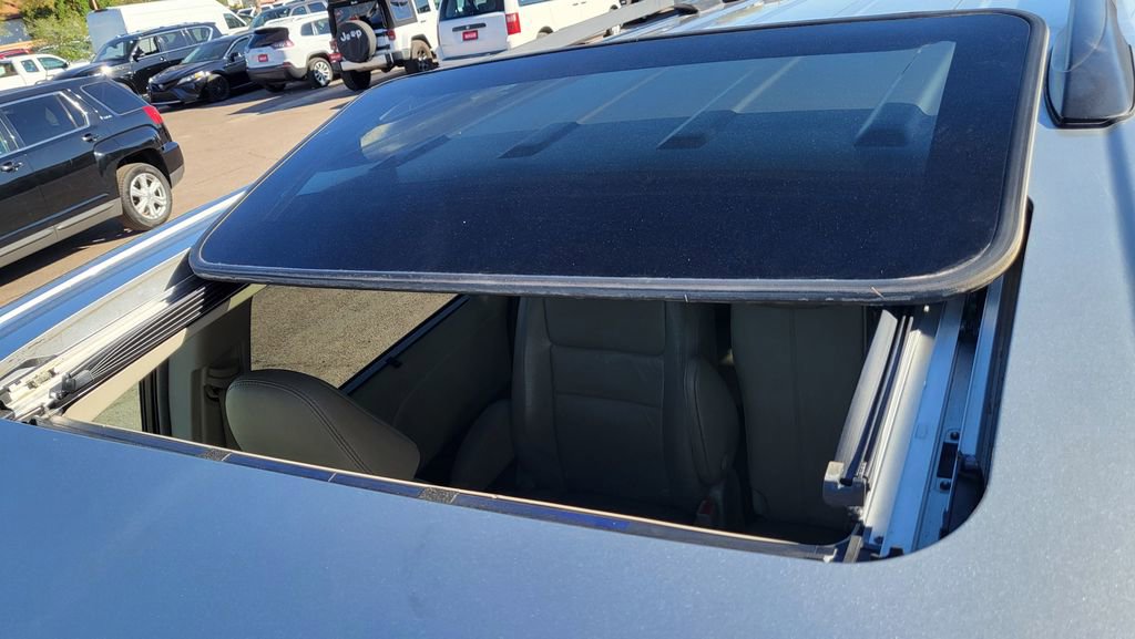 Used 2018 Toyota Sienna XLE w/ XLE Navigation Package image 38